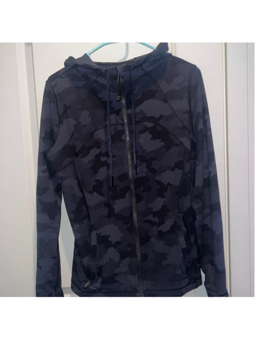 Lululemon Hooded Define Jacket *Nulu
Heritage 365 Camo Deep Coal Mult